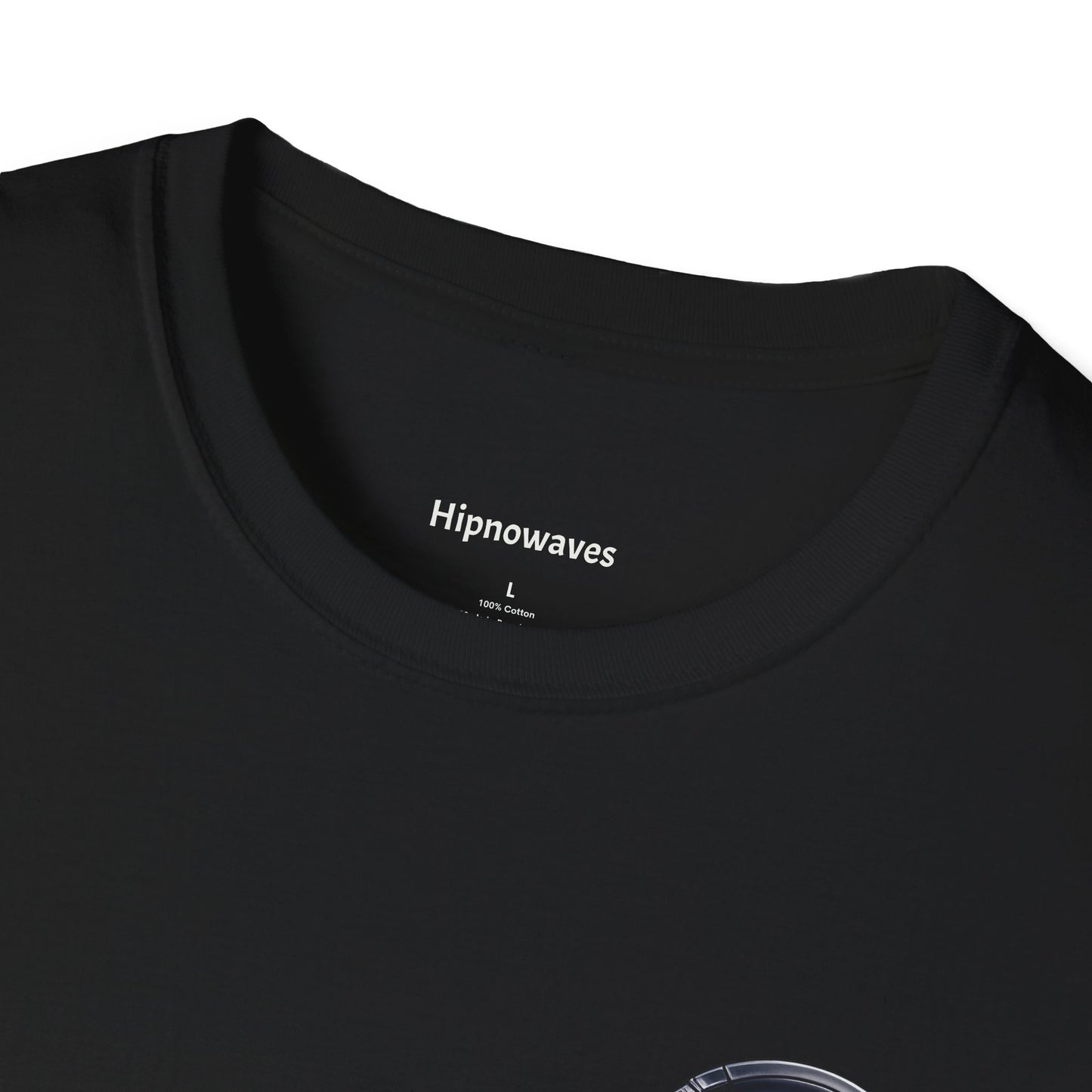 DJ Headphones Logo T‑Shirt — Minimal Electronic Music Tee