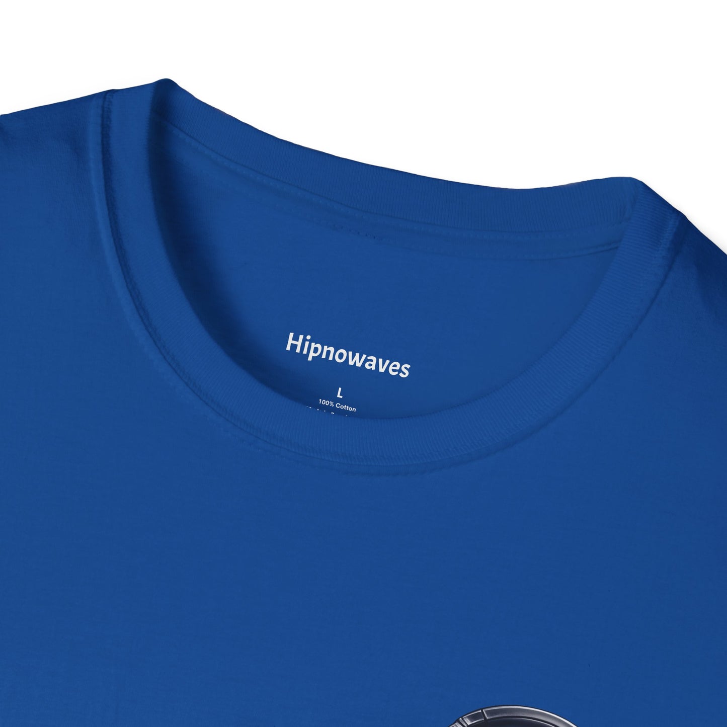 DJ Headphones Logo T‑Shirt — Minimal Electronic Music Tee