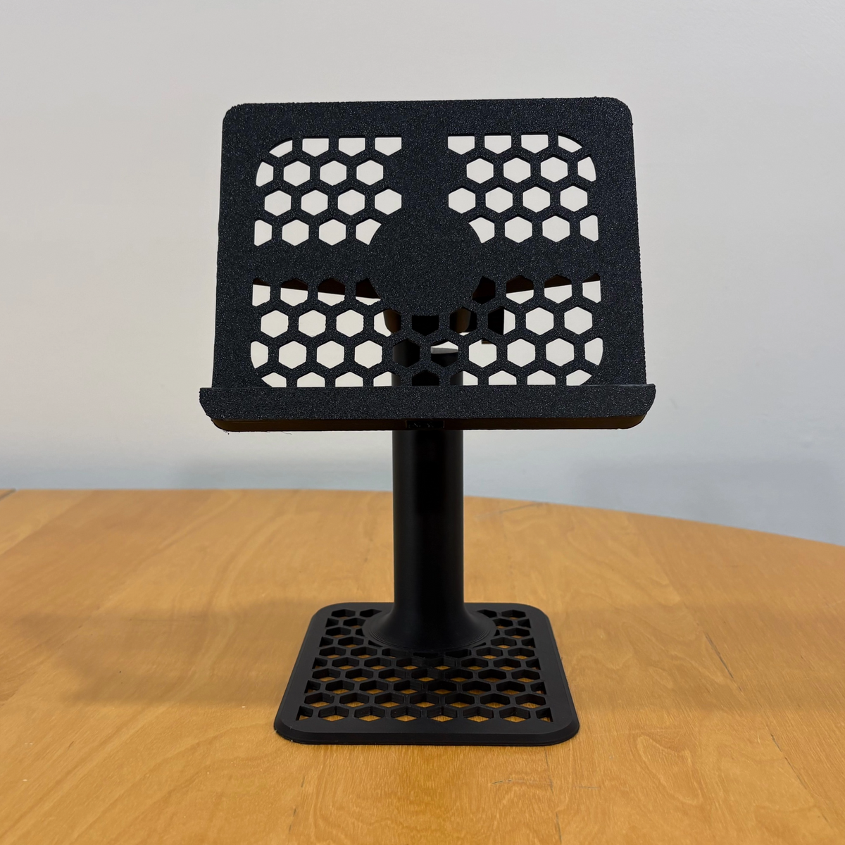 3D Printed Adjustable Tablet Stand – Desktop Holder for iPad & Tablets